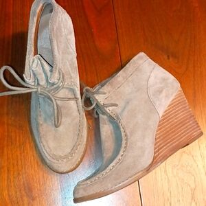 Lucky Brand wedge booties - size 9